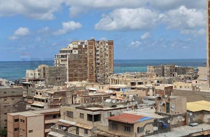 Apartment - 3 Bedrooms - 2 Bathrooms for sale in Al Geish Road - Cleopatra - Hay Sharq - Alexandria