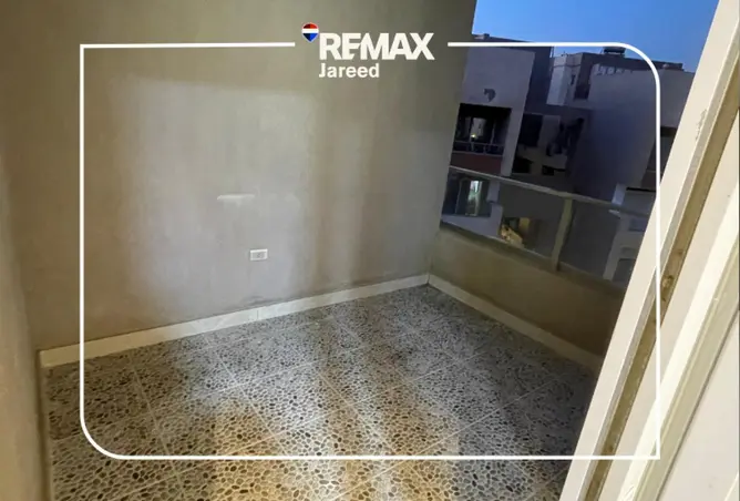 117781779 - Property Image 3