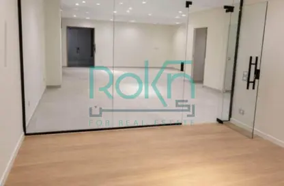 مساحات مكتبية - 3 غرف نوم - 1 حمام للايجار في ذا لين - محور 26 يوليو - الشيخ زايد - الجيزة