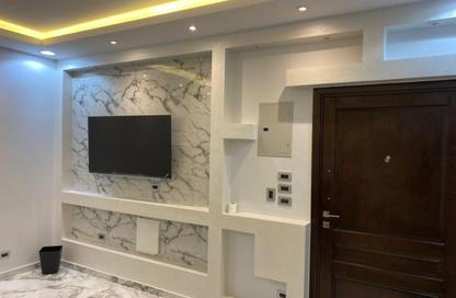 Apartment - 3 Bedrooms - 3 Bathrooms for rent in Garden Residence - Hyde Park - New Cairo City - Cairo