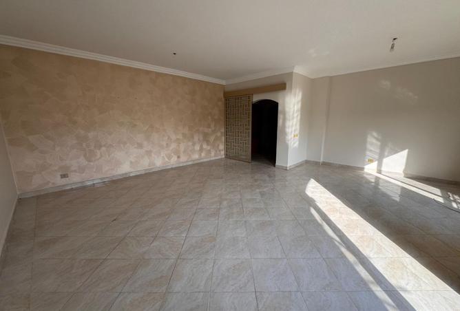 102903618 - Property Image 2