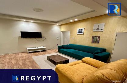 Apartment - Studio - 1 Bathroom for rent in Mohamed Maraashly St. - Zamalek - Cairo