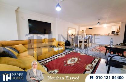 Apartment - 3 Bedrooms - 1 Bathroom for sale in Al Nasr St. - Smouha - Hay Sharq - Alexandria