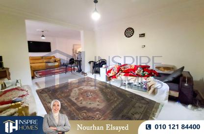 Apartment - 3 Bedrooms - 1 Bathroom for sale in Al Nasr St. - Smouha - Hay Sharq - Alexandria