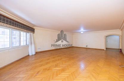 Apartment - 3 Bedrooms - 3 Bathrooms for sale in Sant Giyn St. - Kafr Abdo - Roushdy - Hay Sharq - Alexandria