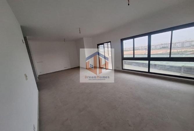 2OgztLRoAbY - Property Image 3