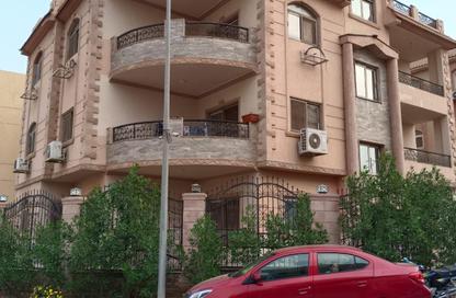 Villa - 7+ Bedrooms - 7 Bathrooms for sale in Al Gezira St. - South Investors Area - New Cairo City - Cairo