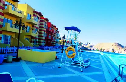 Chalet - 2 Bedrooms - 2 Bathrooms for sale in Hanging Gardens - Porto Sokhna - Al Ain Al Sokhna - Suez