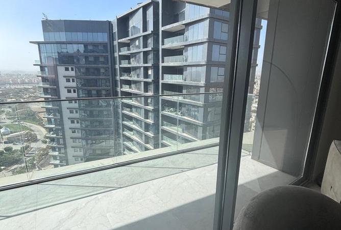 98001075 - Property Image 2