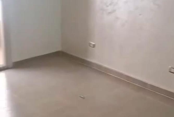 99399194 - Property Image 2