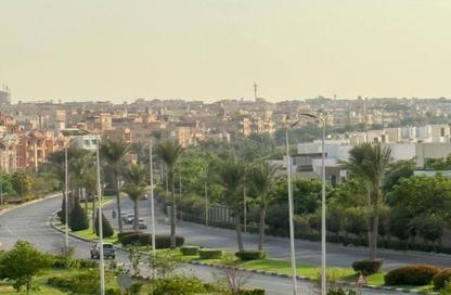 Apartment - 3 Bedrooms - 2 Bathrooms for sale in Orouba Axis - Area A - Ganoob El Acadimia - New Cairo City - Cairo