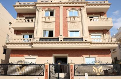 Apartment - 3 Bedrooms - 2 Bathrooms for sale in Orouba Axis - Area A - Ganoob El Acadimia - New Cairo City - Cairo