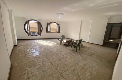 Apartment - 3 Bedrooms - 2 Bathrooms for sale in Al Matbaa St. - El Talbia - El Haram - Hay El Haram - Giza