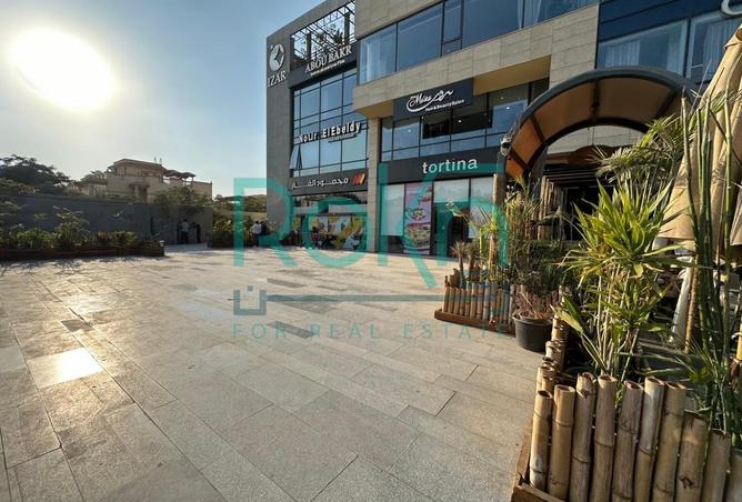 98818093 - Property Image 3