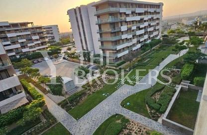 Apartment - 3 Bedrooms - 2 Bathrooms for sale in Al Burouj Compound - El Shorouk Compounds - Shorouk City - Cairo