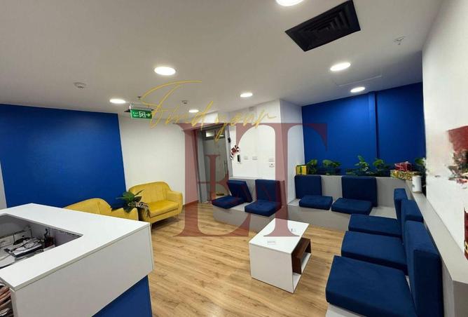 67218340 - Property Main Image