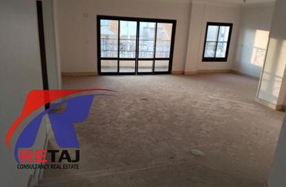 Apartment - 3 Bedrooms - 3 Bathrooms for sale in Ahbab Al Rasoul St. - Al Sefarat District - Nasr City - Cairo