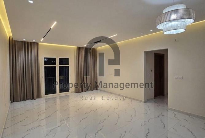 72980038 - Property Main Image