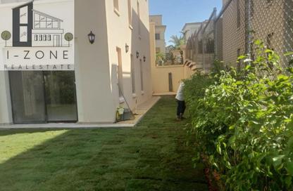 فيلا - 5 غرف نوم - 5 حمامات للبيع في ليفانا - اب تاون كايرو - المقطم - القاهرة