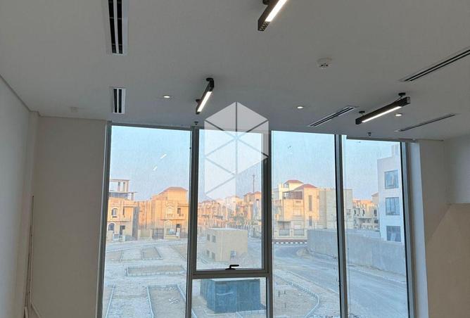 102631660 - Property Image 2