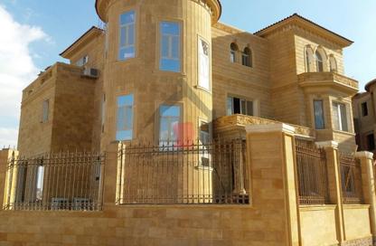 Villa - 7+ Bedrooms - 7+ Bathrooms for sale in Royal City - Sheikh Zayed Compounds - Sheikh Zayed City - Giza