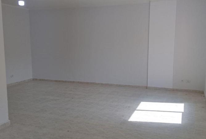 65157993 - Property Image 3