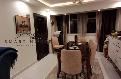 شقة - 2 غرف نوم - 1 حمام للبيع في شارع 10 - الحي الحادي عشر - الشيخ زايد - الجيزة