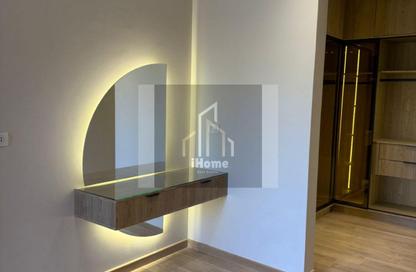 Apartment - 2 Bedrooms - 2 Bathrooms for rent in Moon Residences - Fifth Square - The 5th Settlement - New Cairo City - Cairo