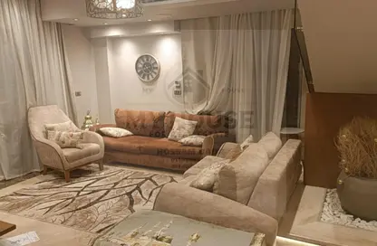 (بنتهاوس  (روف - 3 غرف نوم - 3 حمامات للايجار في ستون ريزيدنس - كمبوندات التجمع الخامس - التجمع الخامس - مدينة القاهرة الجديدة - القاهرة