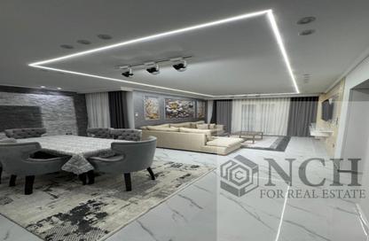Apartment - 3 Bedrooms - 3 Bathrooms for sale in Eastown - 5th Settlement Compounds - The 5th Settlement - New Cairo City - Cairo
