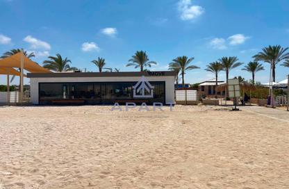 Villa - 4 - 5 for sale in Beit Al Bahr - Sidi Heneish - North Coast