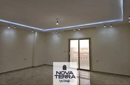 Apartment - 3 Bedrooms - 2 Bathrooms for sale in Al Mohandes Ahmed Kamal Hamdy St. - 16th District - Sheikh Zayed City - Giza