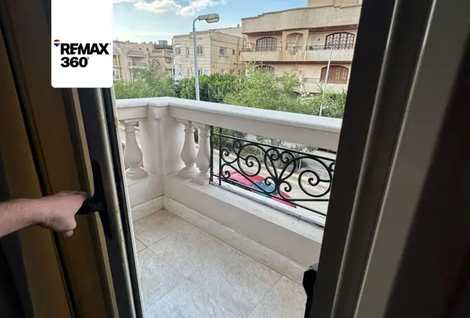121142352 - Property Image 3