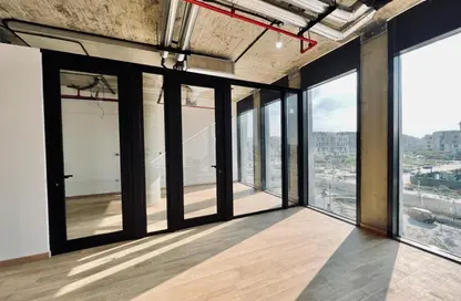 مساحات مكتبية - 5 غرف نوم - 2 حمامات للايجار في ايستاون - كمبوندات التجمع الخامس - التجمع الخامس - مدينة القاهرة الجديدة - القاهرة