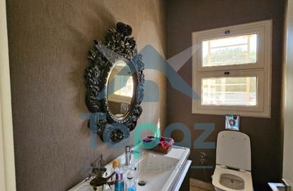 Townhouse - 4 Bedrooms - 4 Bathrooms for sale in New Giza - Cairo Alexandria Desert Road - 6 October City - Giza