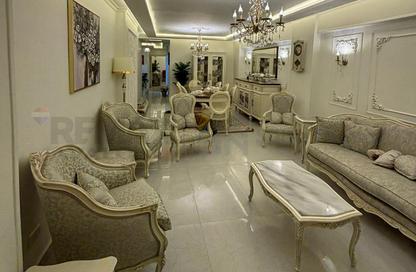 Apartment - 3 Bedrooms - 1 Bathroom for sale in Roushdy St. - Roushdy - Hay Sharq - Alexandria