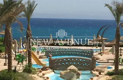 Chalet - 2 Bedrooms - 2 Bathrooms for sale in Lasirena Resort - Al Ain Al Sokhna - Suez