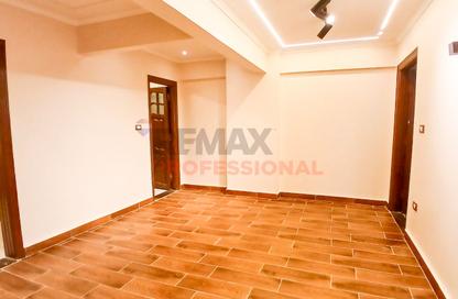 Office Space - Studio - 1 Bathroom for rent in Al Delta St. - Sporting - Hay Sharq - Alexandria
