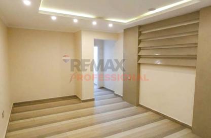 شقة - 3 - 3 للإيجار في شارع زكي رجب - سموحة - حي شرق - الاسكندرية شقة - 3 - 3 للإيجار في شارع زكي رجب - سموحة - حي شرق - الاسكندرية