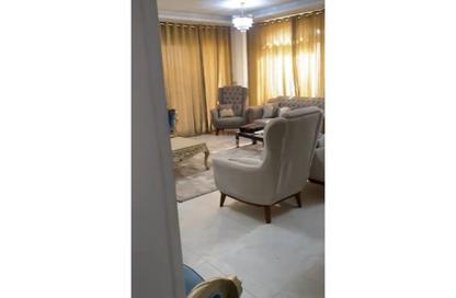 Apartment - 2 Bedrooms - 2 Bathrooms for sale in Stone Residence - 5th Settlement Compounds - The 5th Settlement - New Cairo City - Cairo