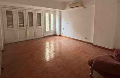 Apartment - 4 Bedrooms - 2 Bathrooms for rent in Al Mesaha St. - Dokki - Giza