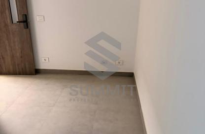 Clinic - 4 Bedrooms - 2 Bathrooms for rent in V90 - North Teseen St. - The 5th Settlement - New Cairo City - Cairo