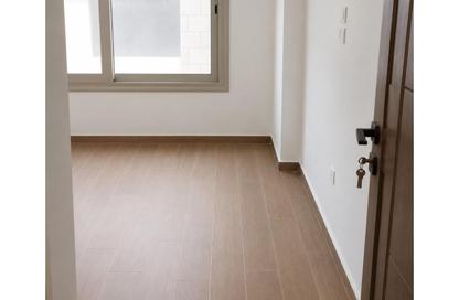 Apartment - 2 Bedrooms - 2 Bathrooms for rent in Galleria Moon Valley - South Investors Area - New Cairo City - Cairo Apartment - 2 Bedrooms - 2 Bathrooms for rent in Galleria Moon Valley - South Investors Area - New Cairo City - Cairo