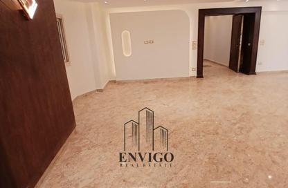 Apartment - 3 Bedrooms - 3 Bathrooms for sale in Al Farik Mohamed Ibrahim St. - 6th Zone - Nasr City - Cairo