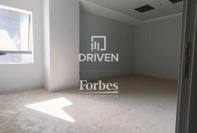 8706930 - Property Image 2