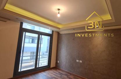 Apartment - 3 Bedrooms - 3 Bathrooms for rent in Tag Sultan - Ring Road - Cairo