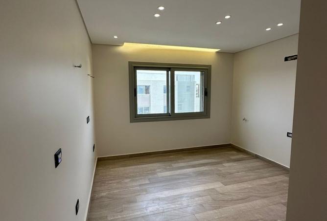 101788895 - Property Image 3