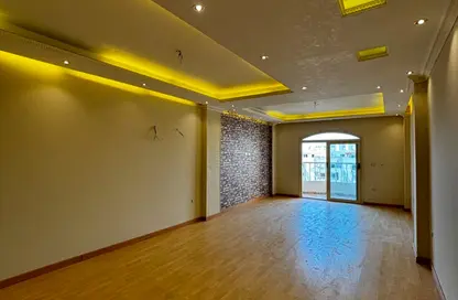 Apartment - 3 Bedrooms - 2 Bathrooms for sale in Togary St. - Zahraa El Maadi - Hay El Maadi - Cairo Apartment - 3 Bedrooms - 2 Bathrooms for sale in Togary St. - Zahraa El Maadi - Hay El Maadi - Cairo