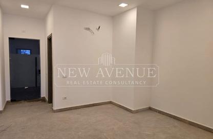 Office Space - Studio - 1 Bathroom for rent in Lake View Residence - 5th Settlement Compounds - The 5th Settlement - New Cairo City - Cairo