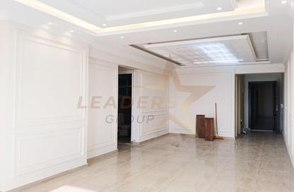 شقة - 3 غرف نوم - 3 حمامات للايجار في سموحة الجديدة - سموحة - حي شرق - الاسكندرية